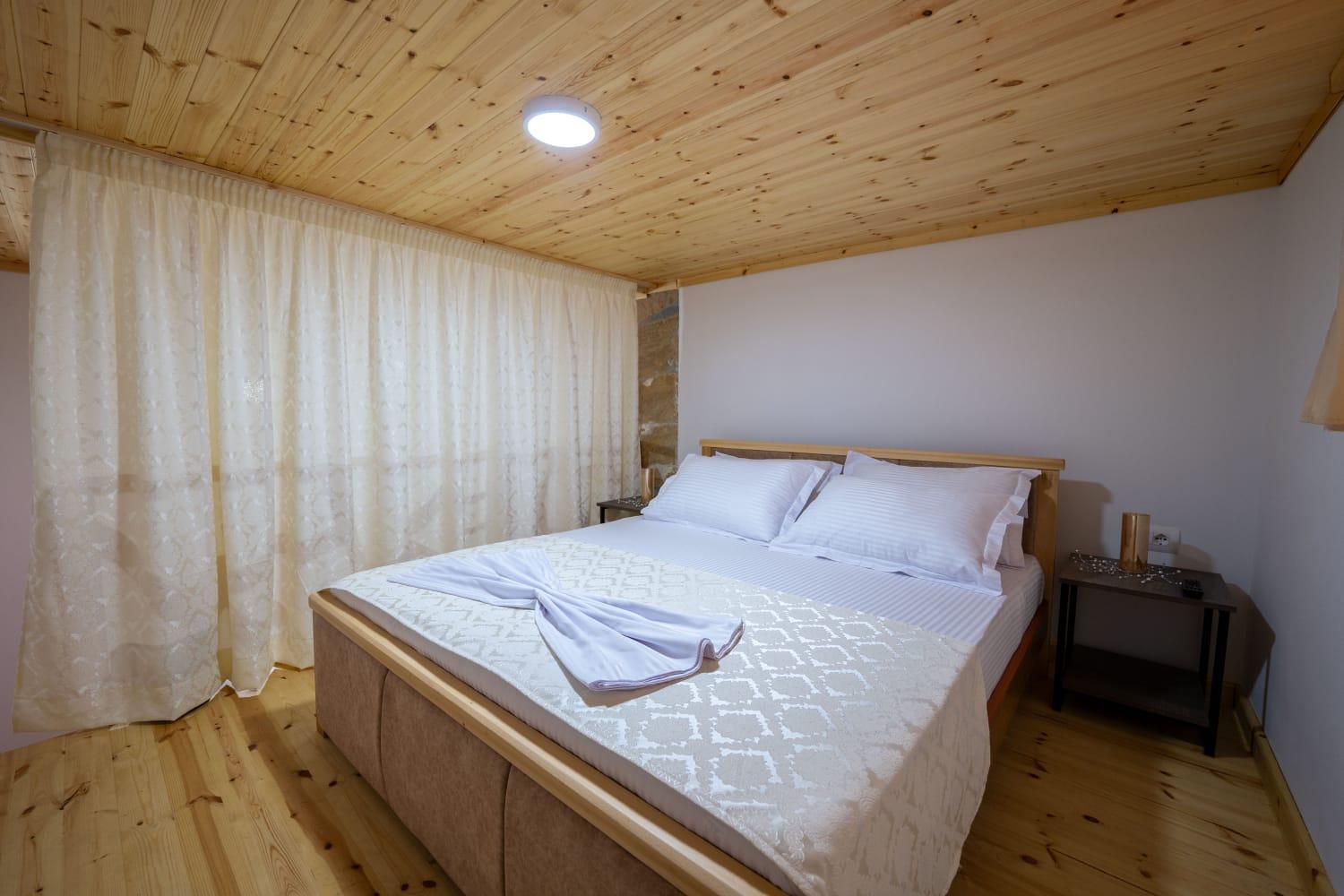 Hasani 24 Apartament *
