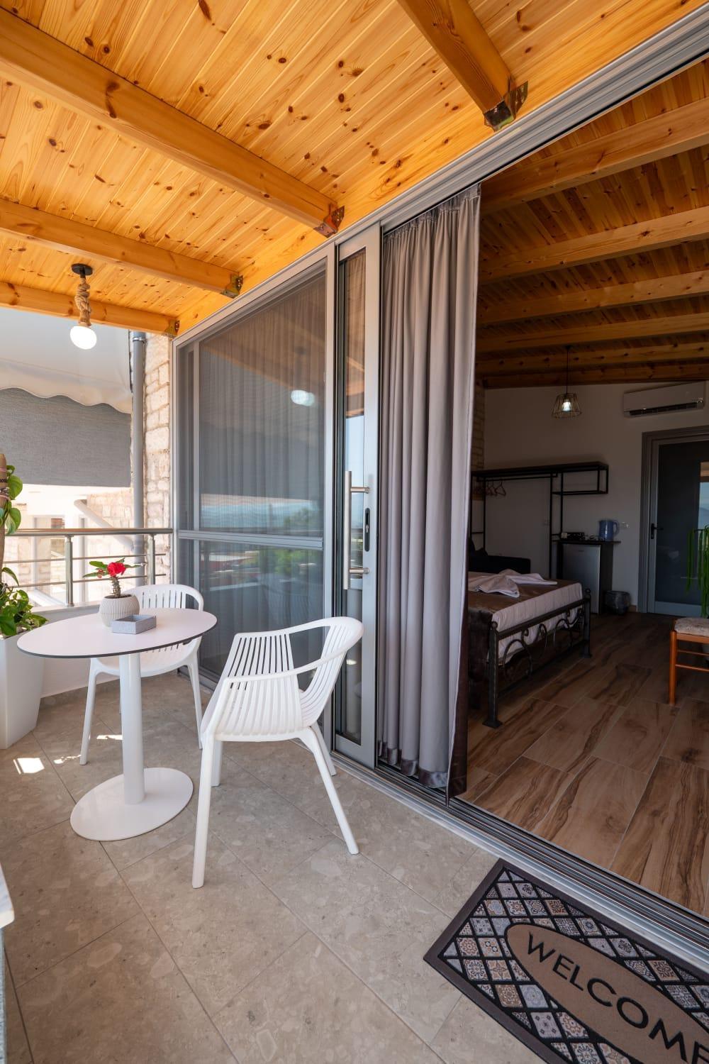 Hasani 24 Apartament *