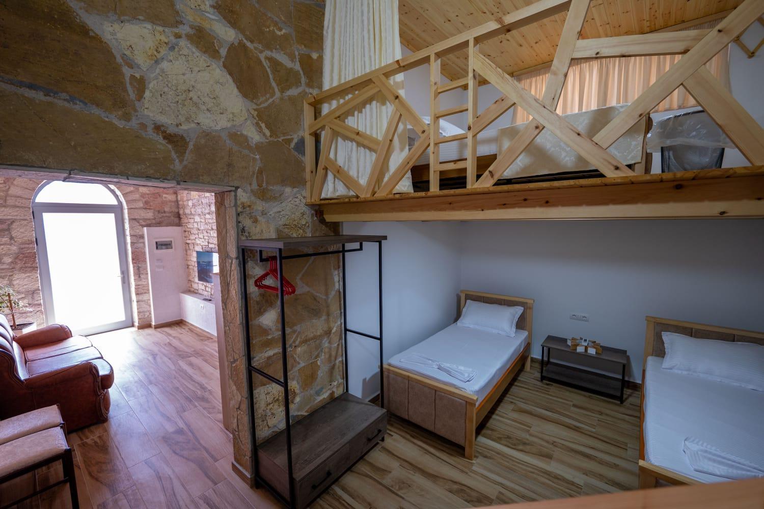 Hasani 24 Apartament *
