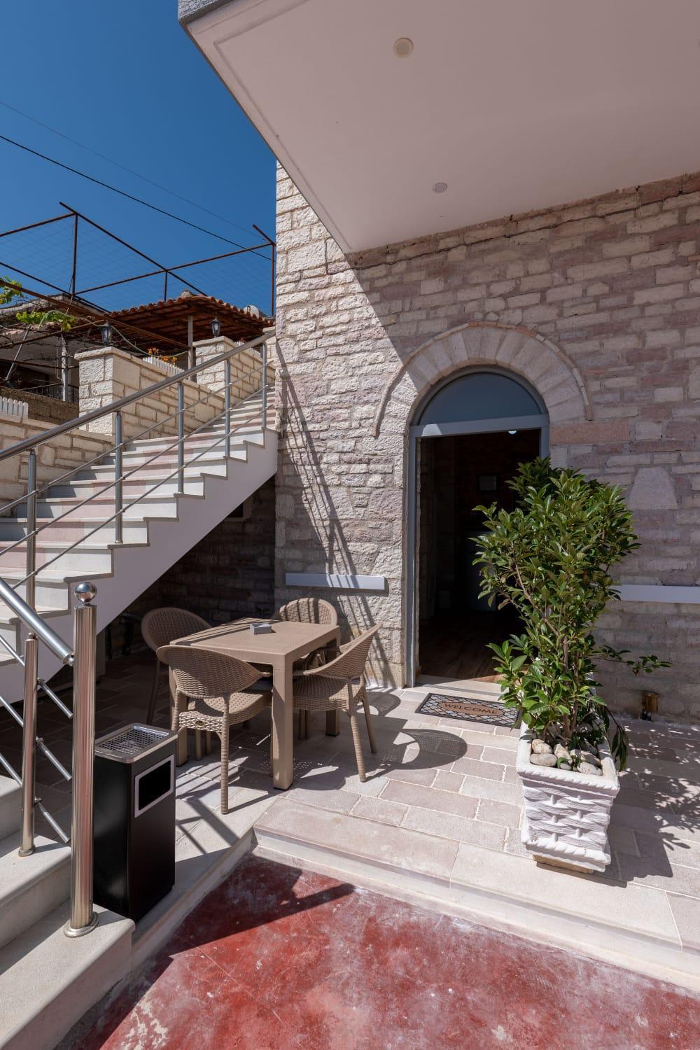Hasani 24 Sarande